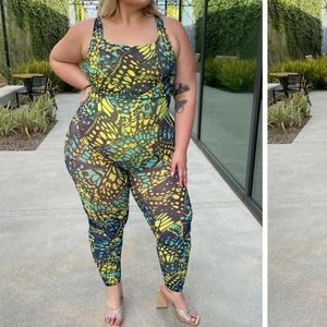 Flamingo colored shapewear Bralette with matching nearly Naked shapewear legging